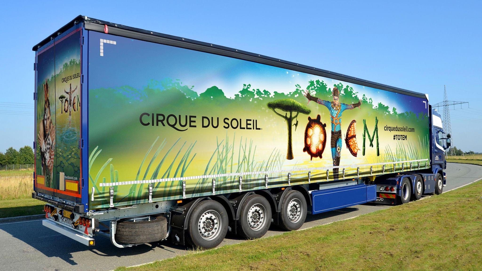 Rideaux coulissants pour véhicule industriel